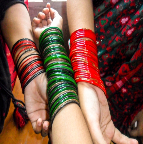 Why do women wear bangles